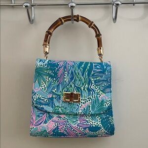 Lilly Pulitzer bamboo handle “ holiday in the sun” bag